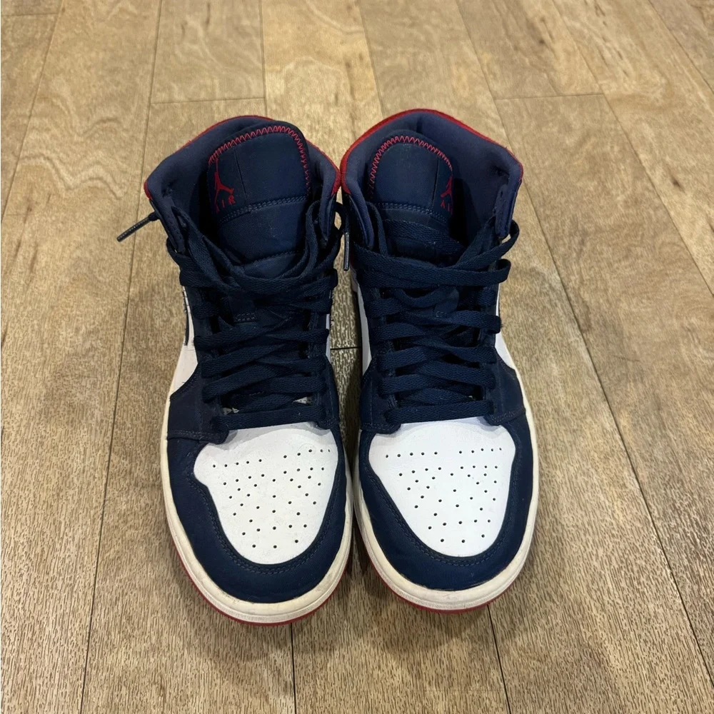 Jordan 1 Mid SE USA - Picture 5 of 5
